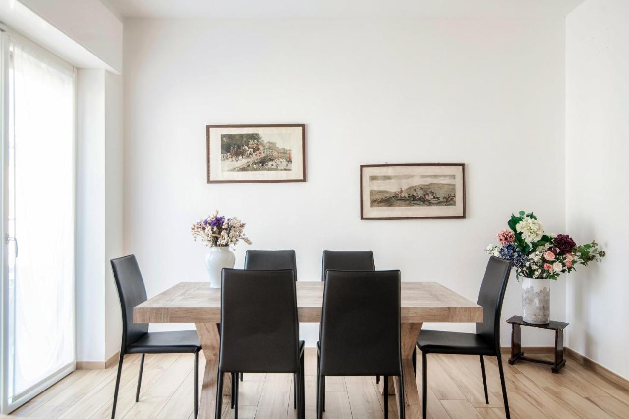 Piazza Roma - The House Of Travelers Apartment Como Exterior photo