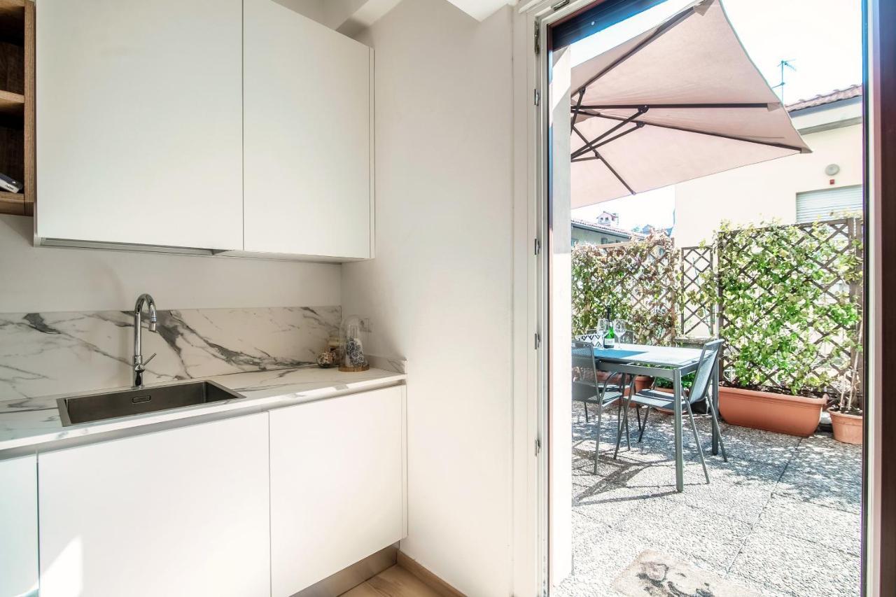Piazza Roma - The House Of Travelers Apartment Como Exterior photo