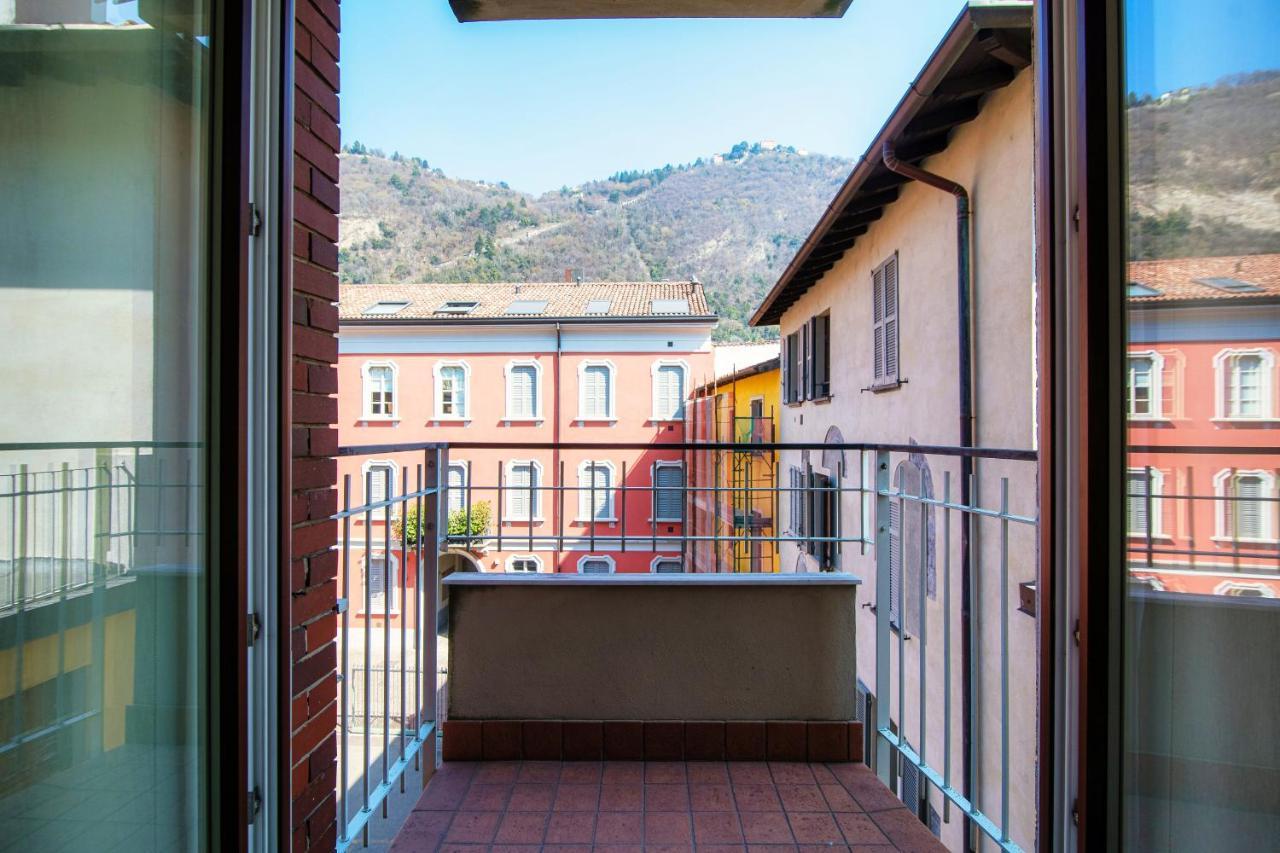 Piazza Roma - The House Of Travelers Apartment Como Exterior photo