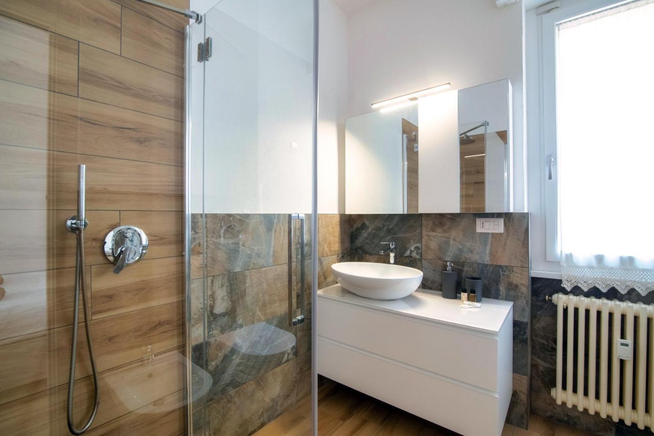 Piazza Roma - The House Of Travelers Apartment Como Exterior photo