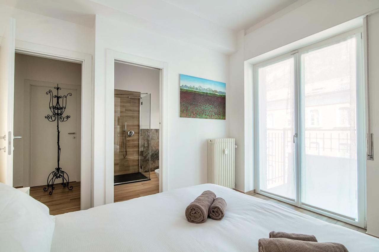 Piazza Roma - The House Of Travelers Apartment Como Exterior photo