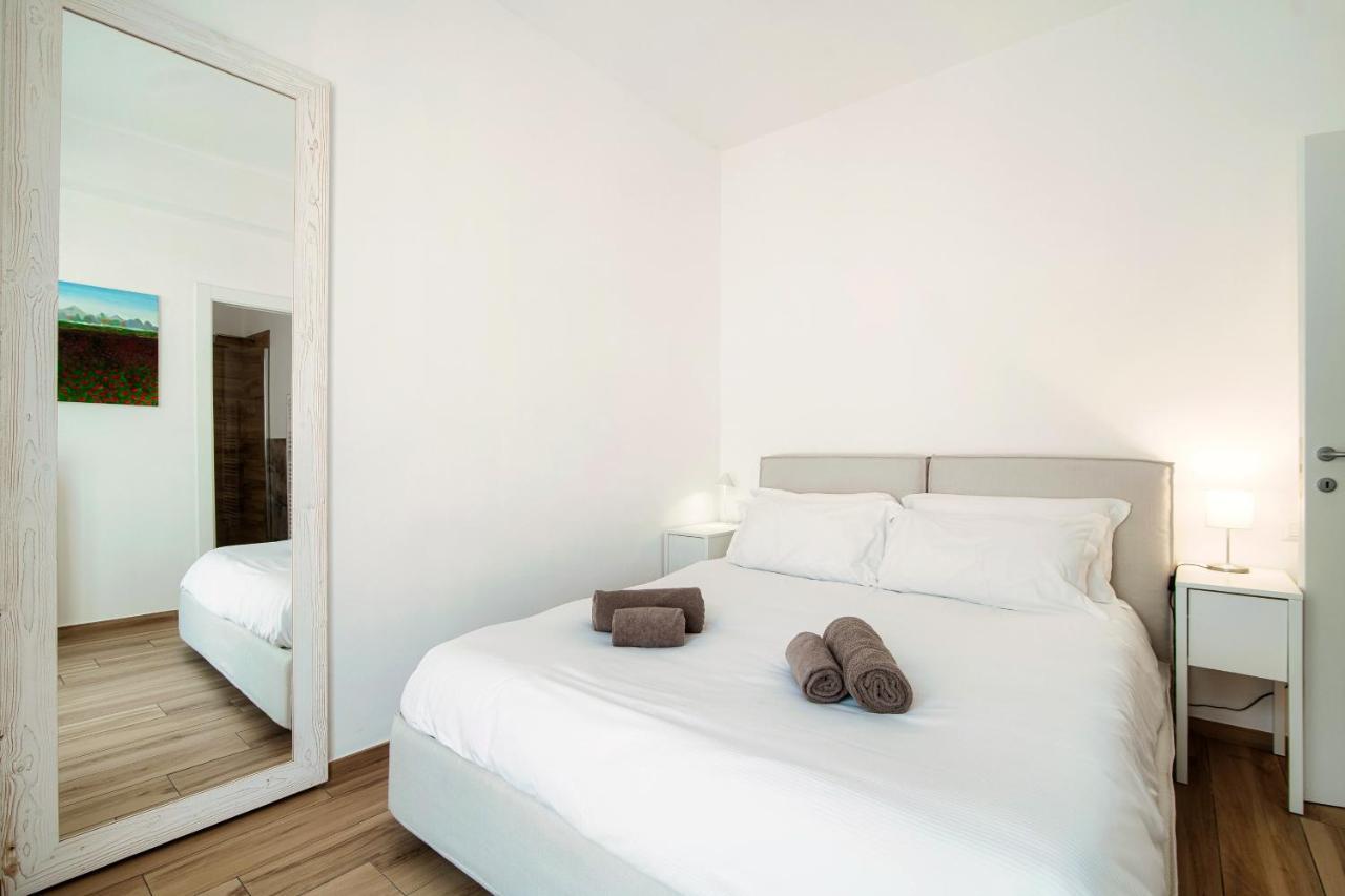 Piazza Roma - The House Of Travelers Apartment Como Exterior photo