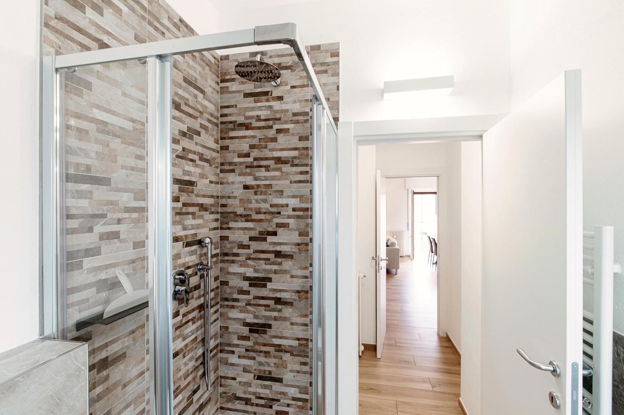 Piazza Roma - The House Of Travelers Apartment Como Exterior photo