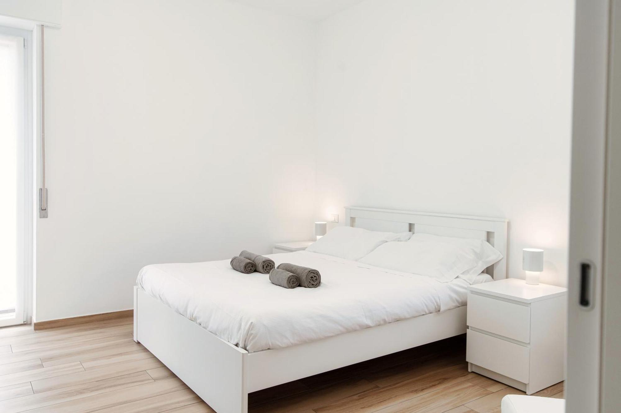 Piazza Roma - The House Of Travelers Apartment Como Exterior photo